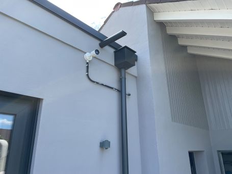 Außenkamera an einem Wohnhaus